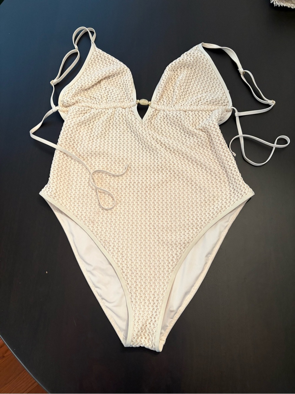 EUC Everyday Sunday Crochet Deep V-Neck One-Piece Swimsuit - Picture 5 of 7